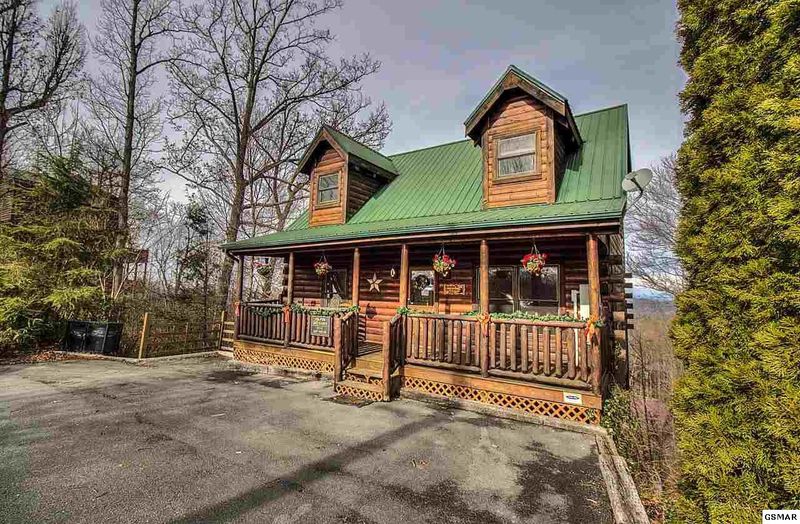2113 View Dr #ALLFUNANDGAMES, Sevierville, TN 37876