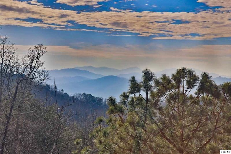 2841 Eagle Crest Way, Sevierville, TN 37876