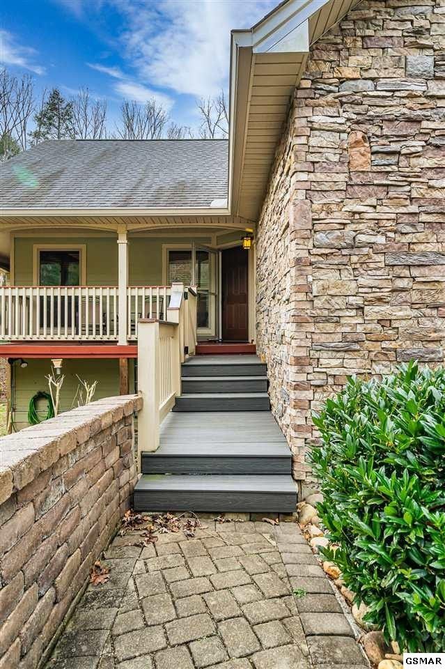 3812 Revetta Cir, Sevierville, TN 37862