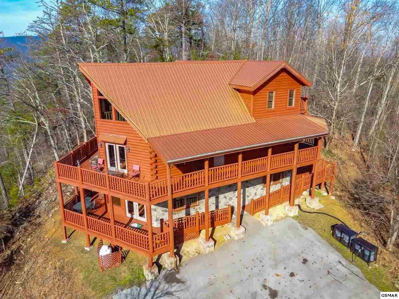 3224 Emerald Springs Loop, Sevierville, TN 37862