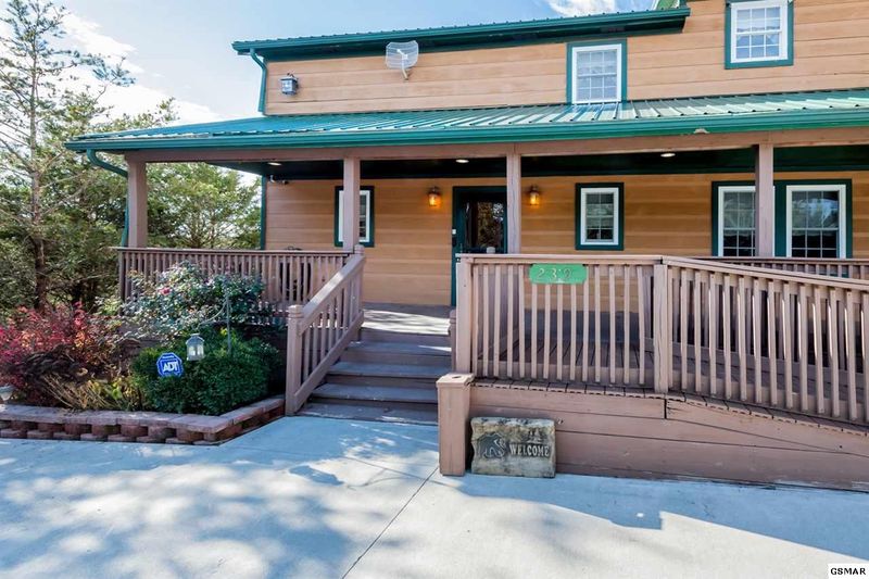 239 Parrotts Chapel Rd, Sevierville, TN 37876