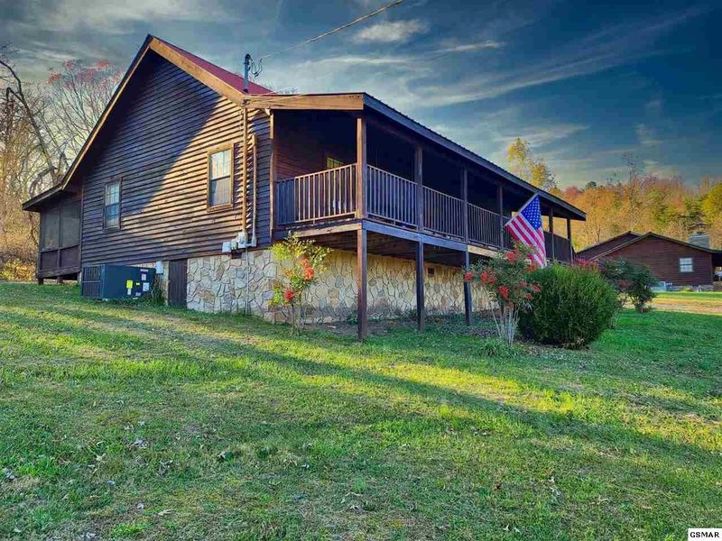 3018 Hatcher Mountain Rd #CUBSHIDEAWAY, Sevierville, TN 37862