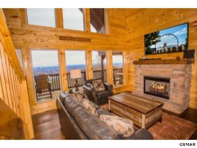 1827 Wild Pine Way #AGRANDVIEWGETAWAY, Sevierville, TN 37876