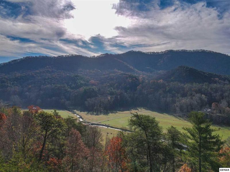 1730 Red Fox Ridge Way, Sevierville, TN 37862