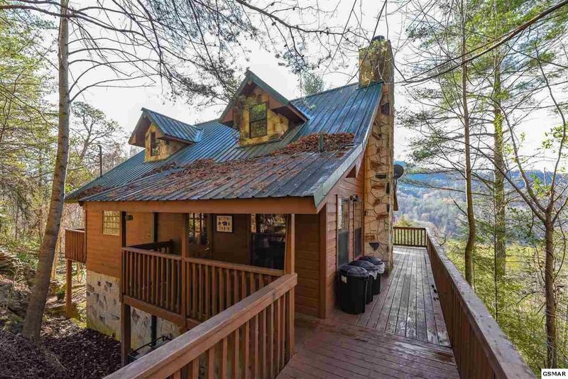 1730 Red Fox Ridge Way, Sevierville, TN 37862