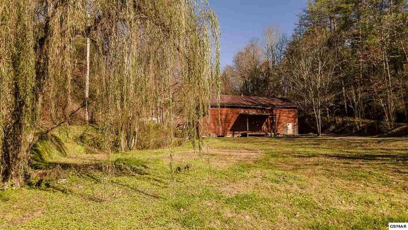 1529 Wilderness Way, Sevierville, TN 37876