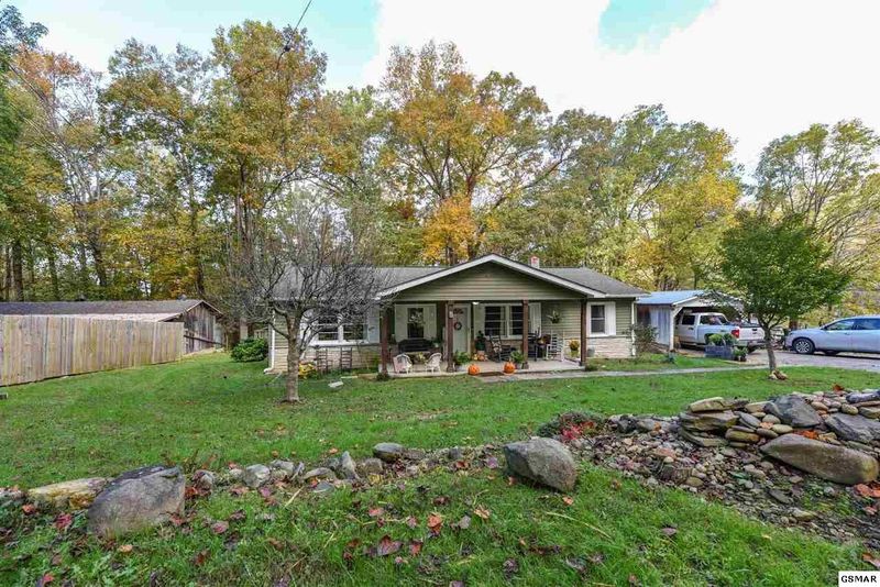 3495 Sugar Camp Cir INCLUDESLOTNEXTDOOR, Sevierville, TN 37862