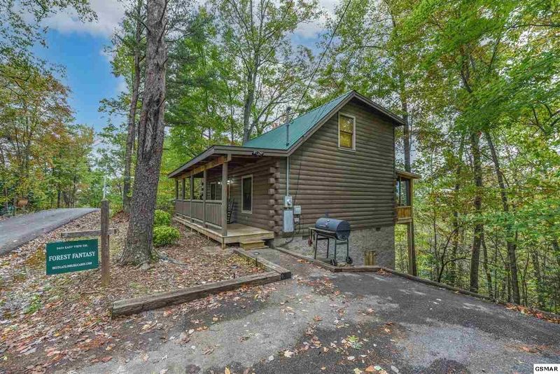 2412 E View Dr, Sevierville, TN 37876
