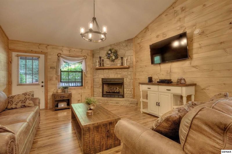 3224 Cove Creek Way, Sevierville, TN 37862