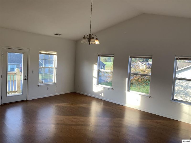 2344 Monarch Cir, Sevierville, TN 37876