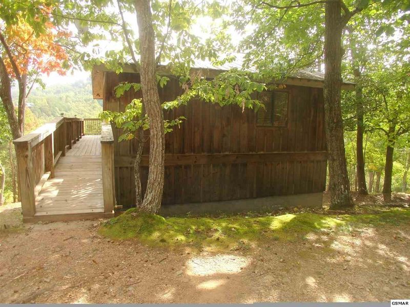 3250 Huckleberry Way #,1BED1BATHCABIN, Sevierville, TN 37862