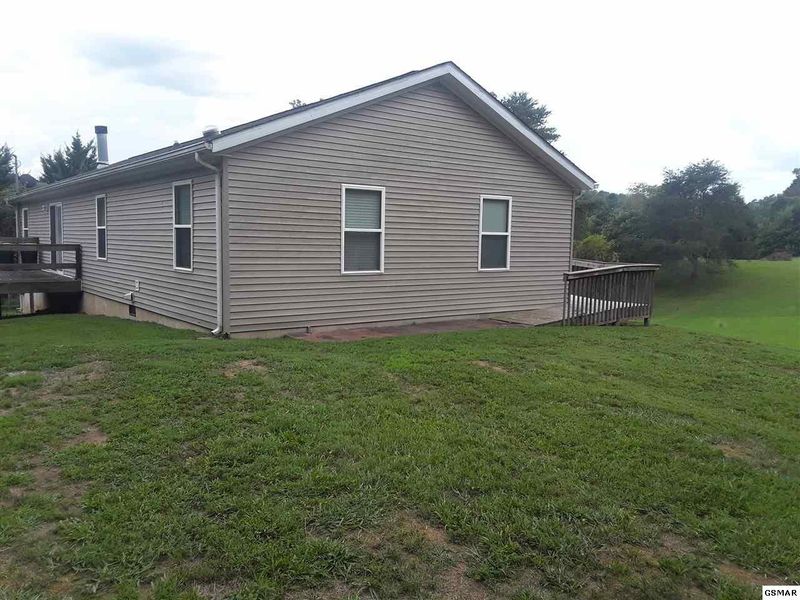 2819 Mary Ridge Farm Rd, Sevierville, TN 37862