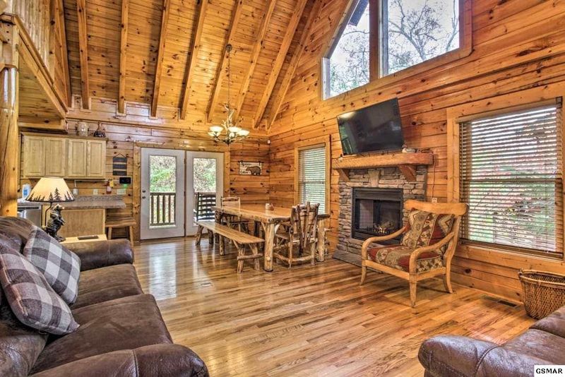 2012 Bear Creek Way, Sevierville, TN 37862