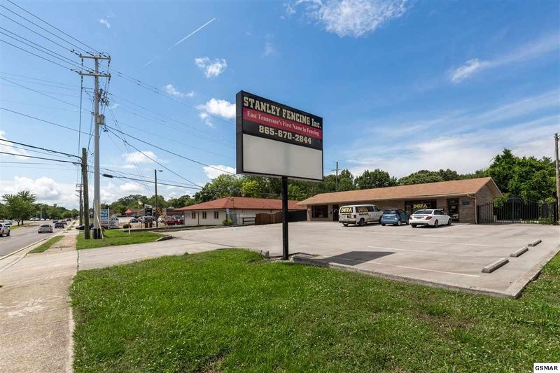 7333 Middlebrook Pike, Knoxville, TN 37909