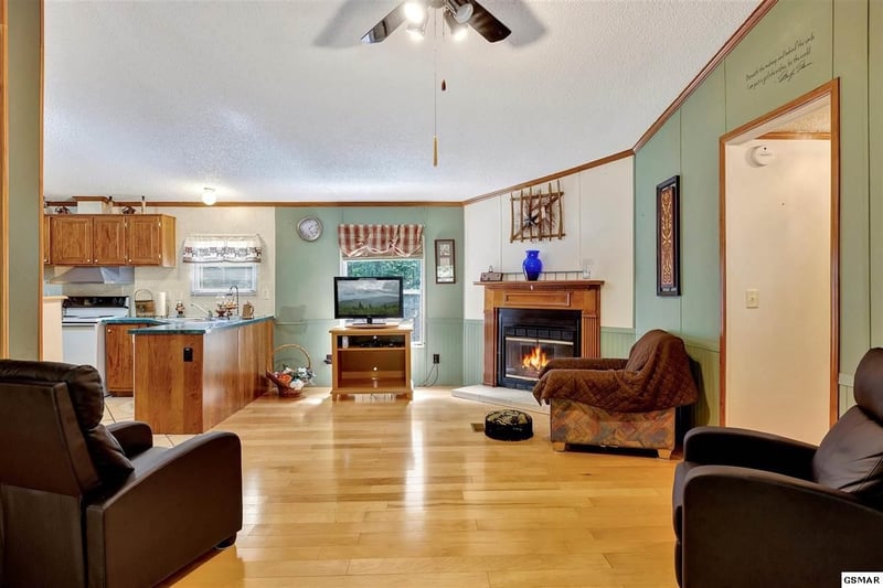 2403 Goldrush Rd, Sevierville, TN 37863