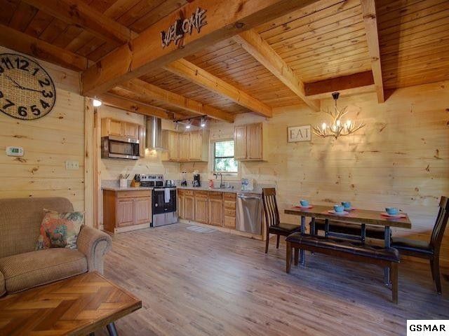 3079 Waldens Ridge Rd, Sevierville, TN 37876