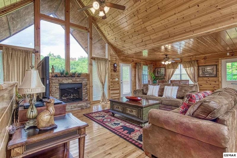 2103 Mountain Peak Way #MOUNTAINDREAMS, Sevierville, TN 37862