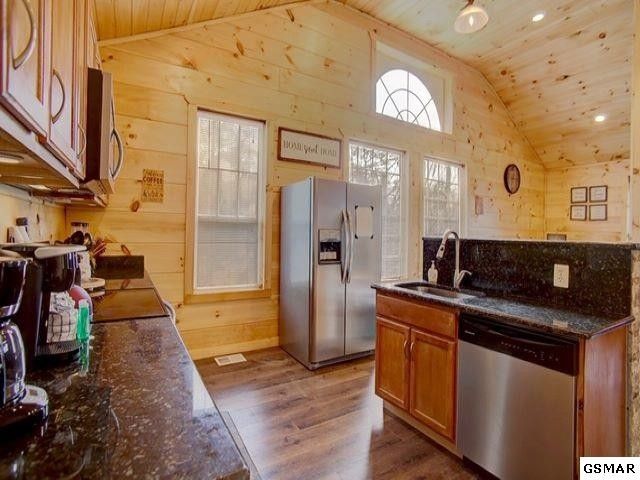 3962 Redbird Ridge Way, Sevierville, TN 37876