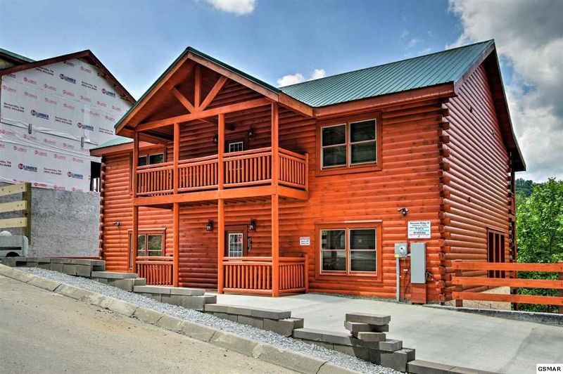 3242 Smoky Ridge Way, Sevierville, TN 37862
