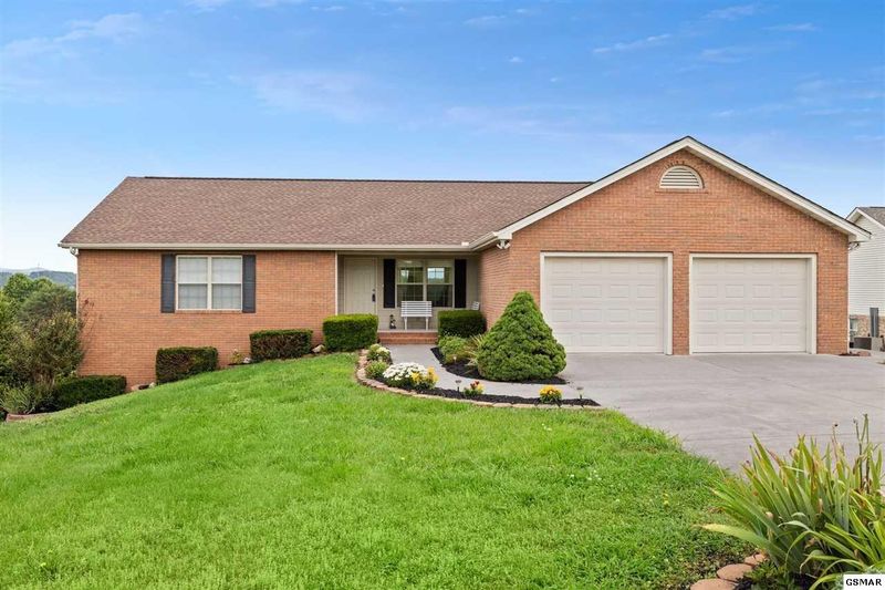 2929 Shaconage Trl, Sevierville, TN 37876