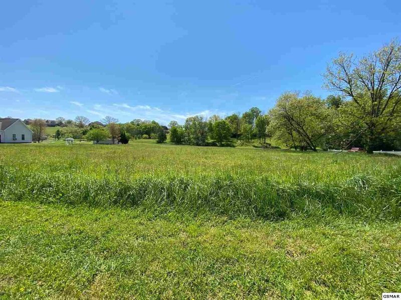 16 Broad River Ln Lot 16, Sevierville, TN 37876