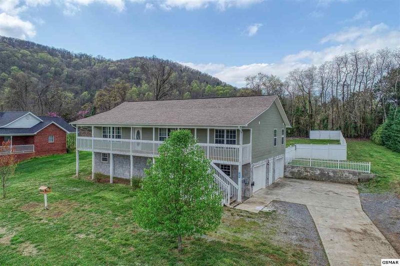 364 Hansels Lea, Sevierville, TN 37876