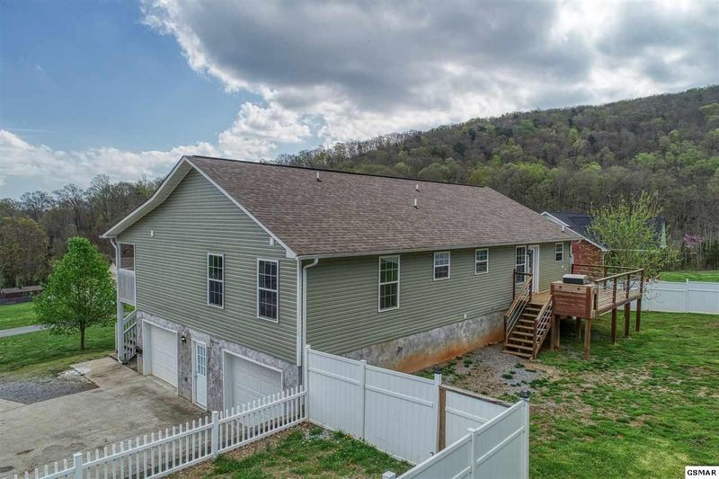 364 Hansels Lea, Sevierville, TN 37876