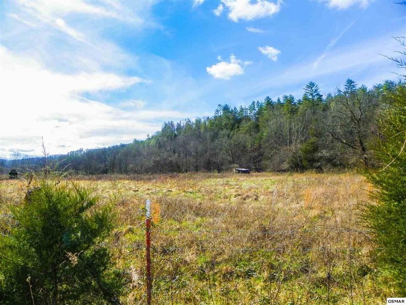 4957 Wilhite Rd, Sevierville, TN 37876