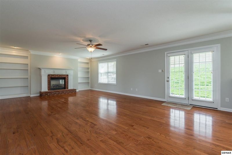 1412 Caribou Ln, Knoxville, TN 37931
