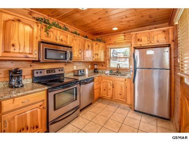 1941 Starr Ridge Dr #ABOVETHECLOUDS, Sevierville, TN 37876