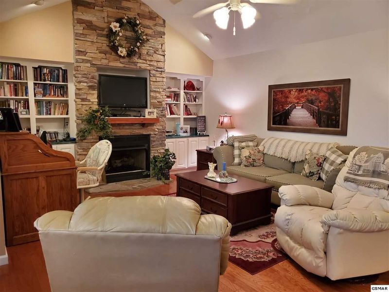 521 Apple View Way #303, Sevierville, TN 37862