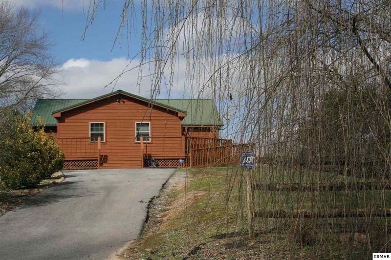 2617 Sharpes Ridge Way, Sevierville, TN 37876