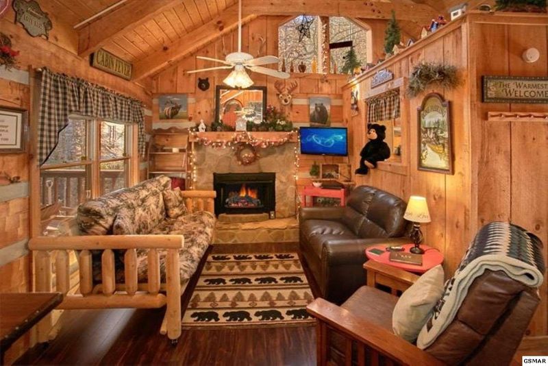 2005 Shamrock Way, Sevierville, TN 37876