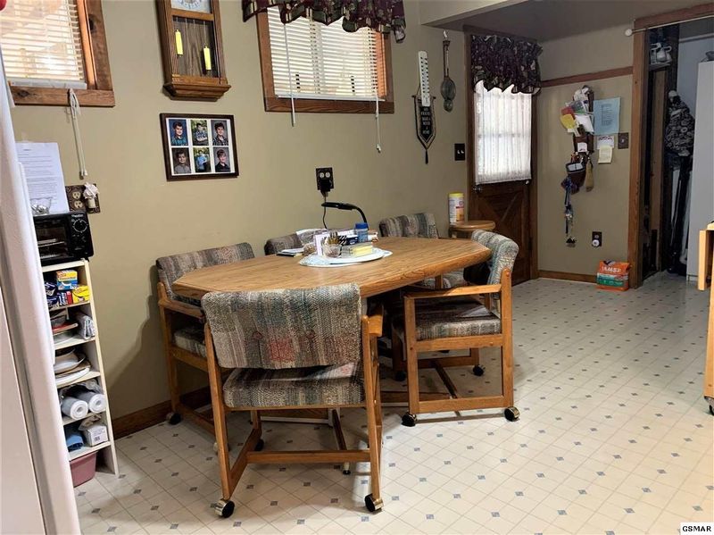 933 Caney Creek Rd #INCLUDES929,931,AND935, Sevierville, TN 37862