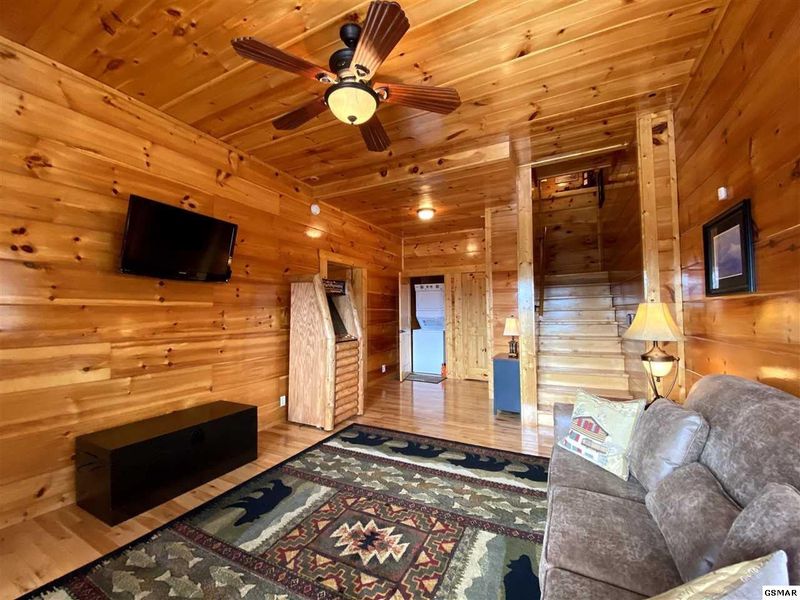 1089 Towering Oaks, Sevierville, TN 37862