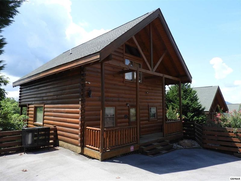 1089 Towering Oaks, Sevierville, TN 37862