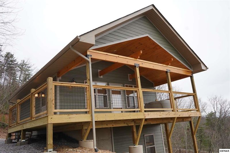 3306 Grouse Ridge Rd, Sevierville, TN 37862