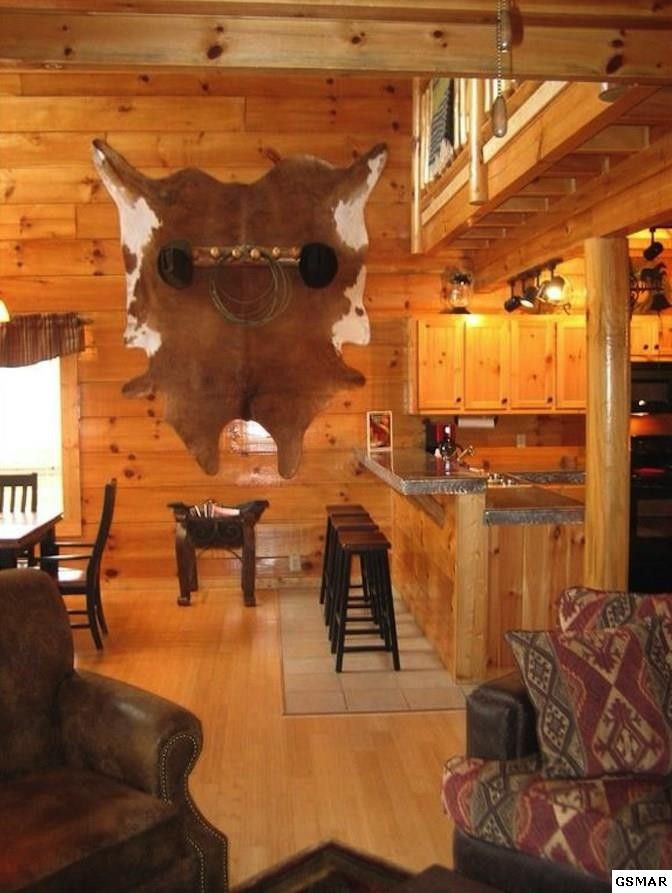 1113 Towering Oaks Dr, Sevierville, TN 37876