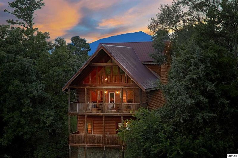 1524 Rainbow Ridge Way #MOUNTAINPOOLLODGE, Sevierville, TN 37862