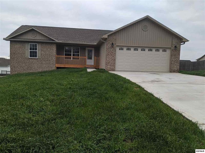 2318 Murphys Chapel Dr, Sevierville, TN 37876