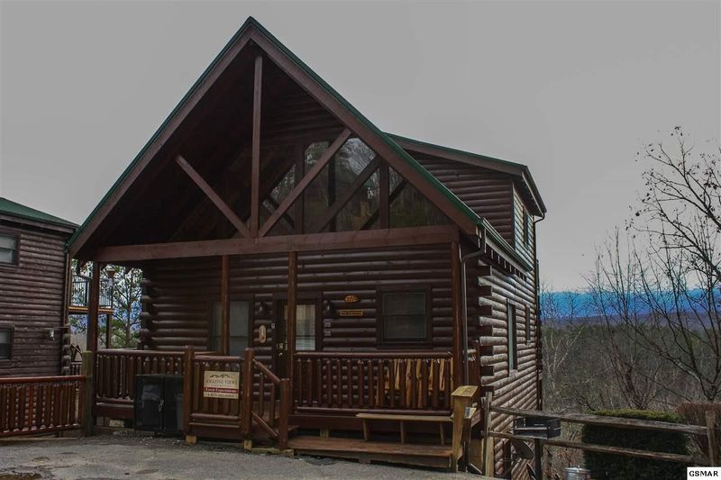 2251 Upper Middle Creek Rd #32, Sevierville, TN 37876