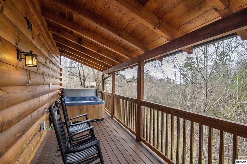 1618 Paradise Ridge Dr #WILDHOGGINN, Sevierville, TN 37862