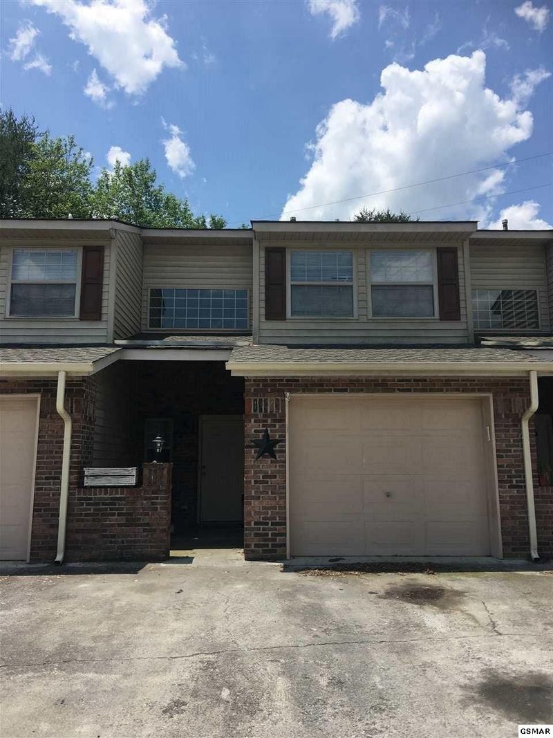 1304 Mountain Meadows Way, Sevierville, TN 37862