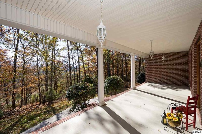 2835 Aaron Branch Way, Sevierville, TN 37876