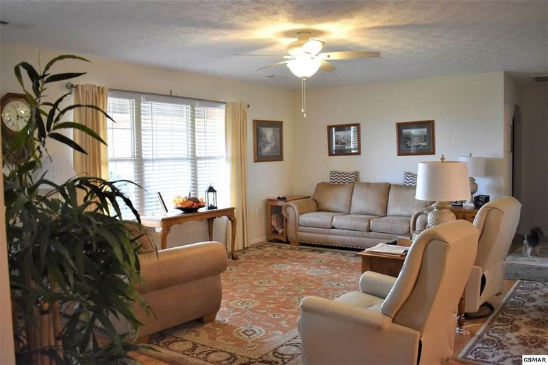 1519 Snapp Rd, Sevierville, TN 37862