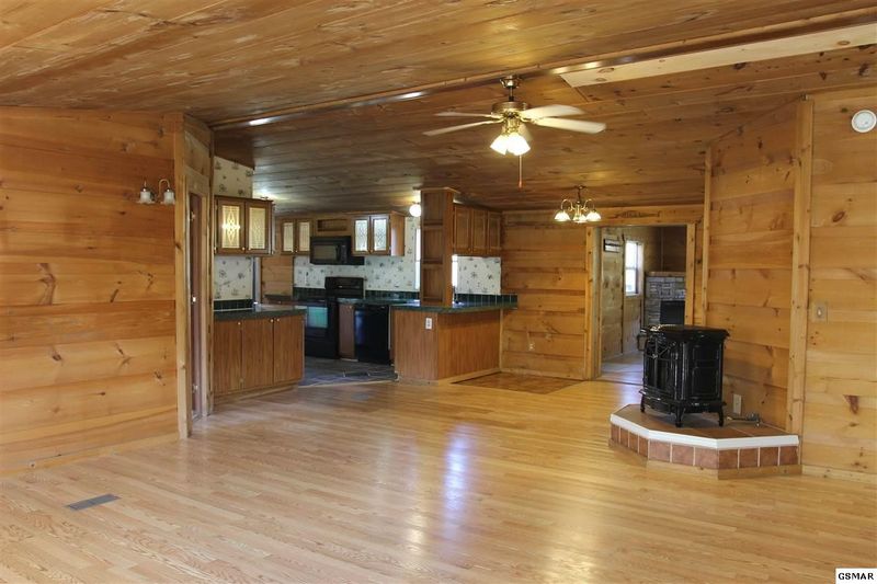 1702 Governor John Sevier Hw, Knoxville, TN 37920