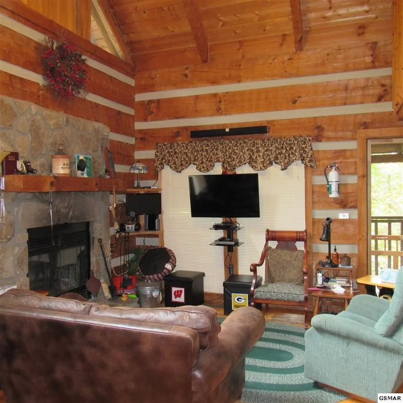2570 Black Bear Ln #SPOTTEDCOW, Sevierville, TN 37876