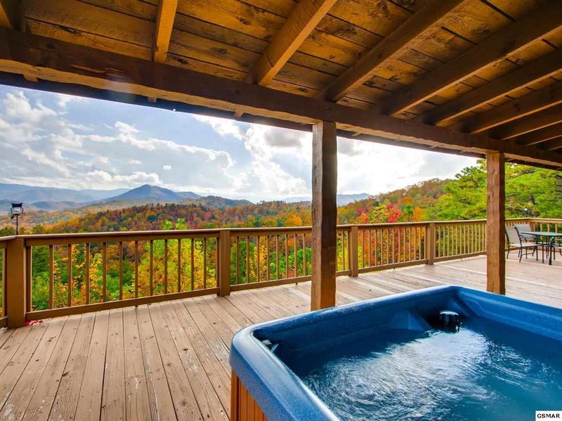 2739 Hatcher Mountain Rd, Sevierville, TN 37862