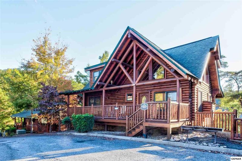 1909 Creek Overlook Way, Sevierville, TN 37862