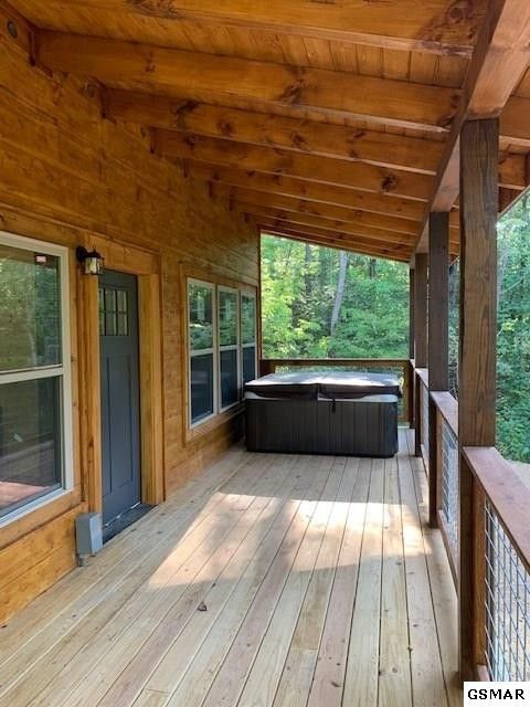 2325 Courtney Ln, Sevierville, TN 37876